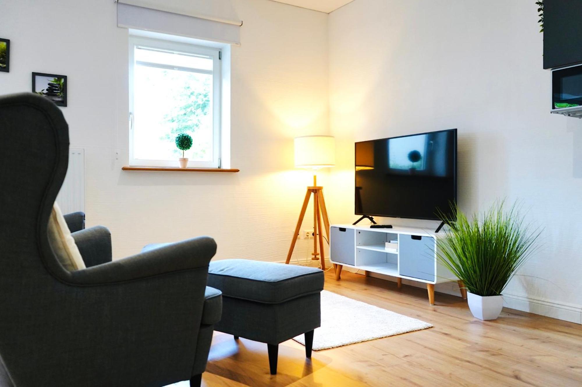 Altstadt Apartment II - Terrasse- Waschmaschine- Parkplatz Wolfsburg Exteriör bild